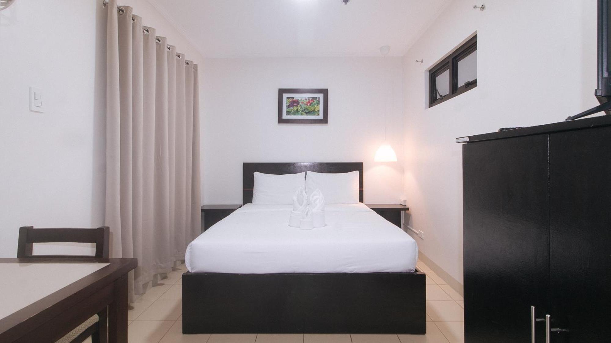 Urbanview At Evangelista Street Makati Makati City Exteriér fotografie